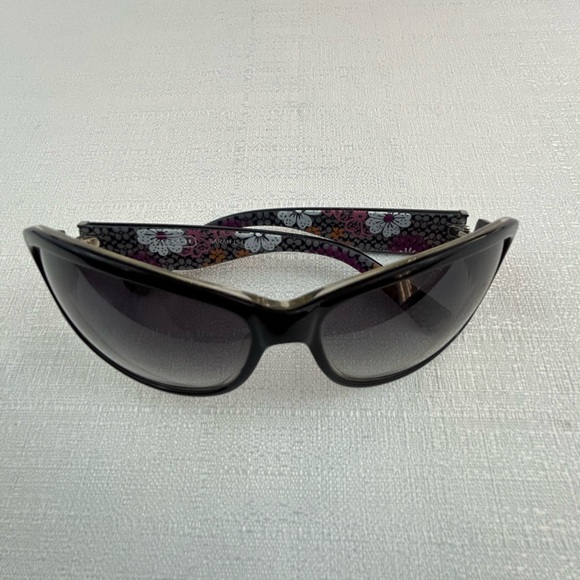 Coach Sarah (S437) Black Sunglasses - Picture 15 of 16